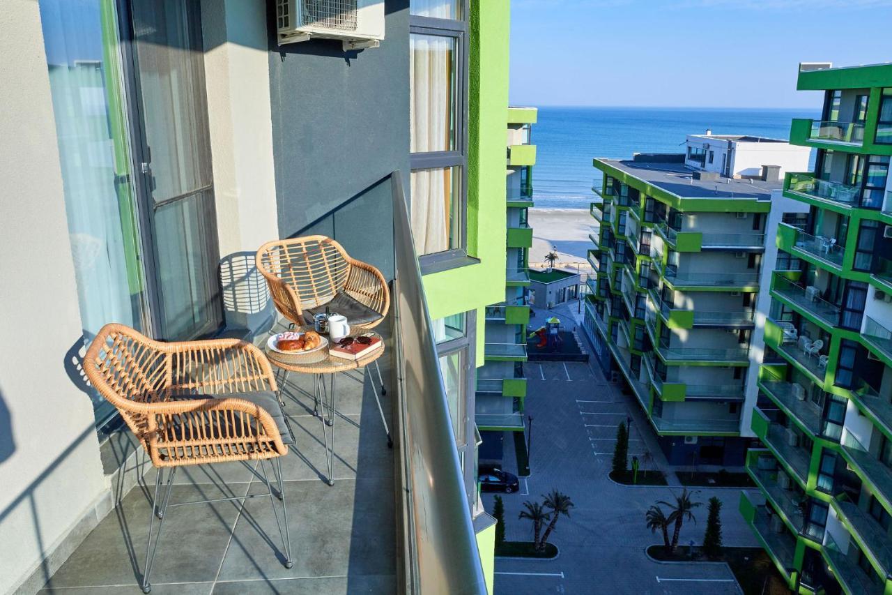 Blu Sea View Apartment - Spa Pools Beach Resort Мамая Екстериор снимка