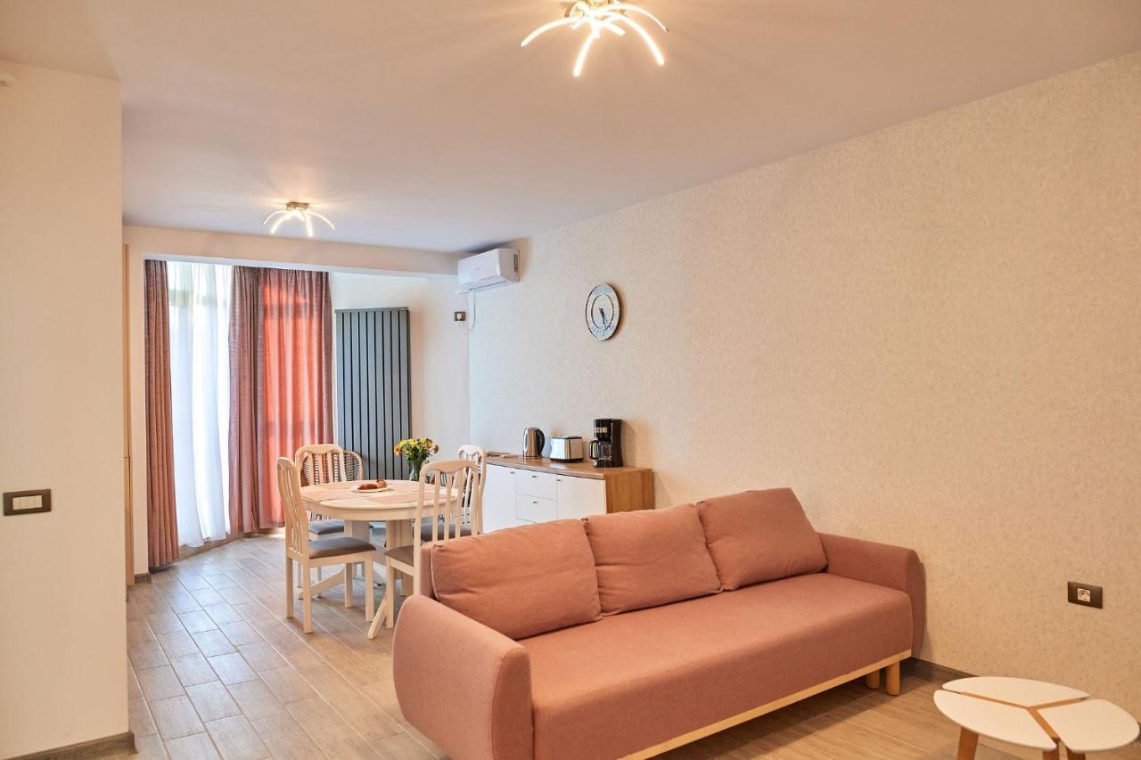 Blu Sea View Apartment - Spa Pools Beach Resort Мамая Екстериор снимка