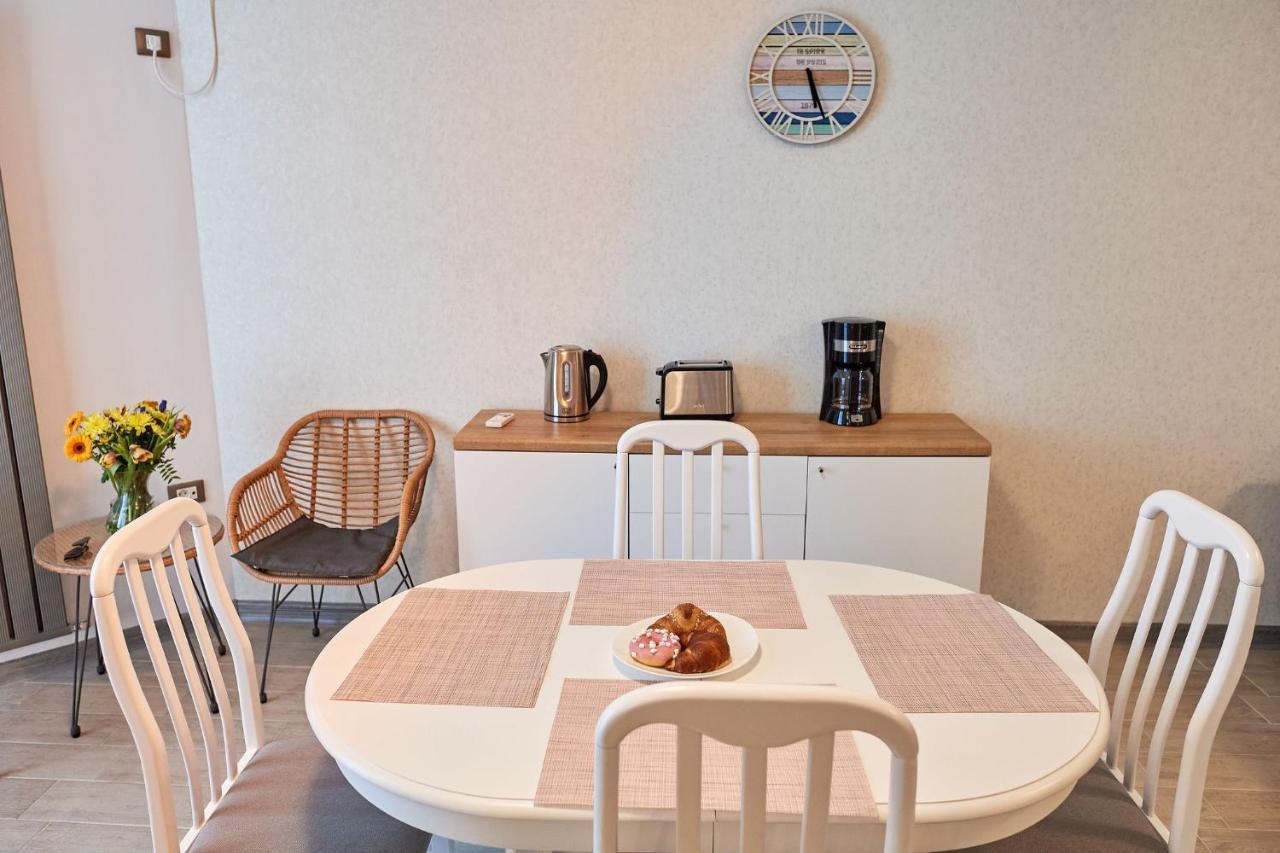 Blu Sea View Apartment - Spa Pools Beach Resort Мамая Екстериор снимка