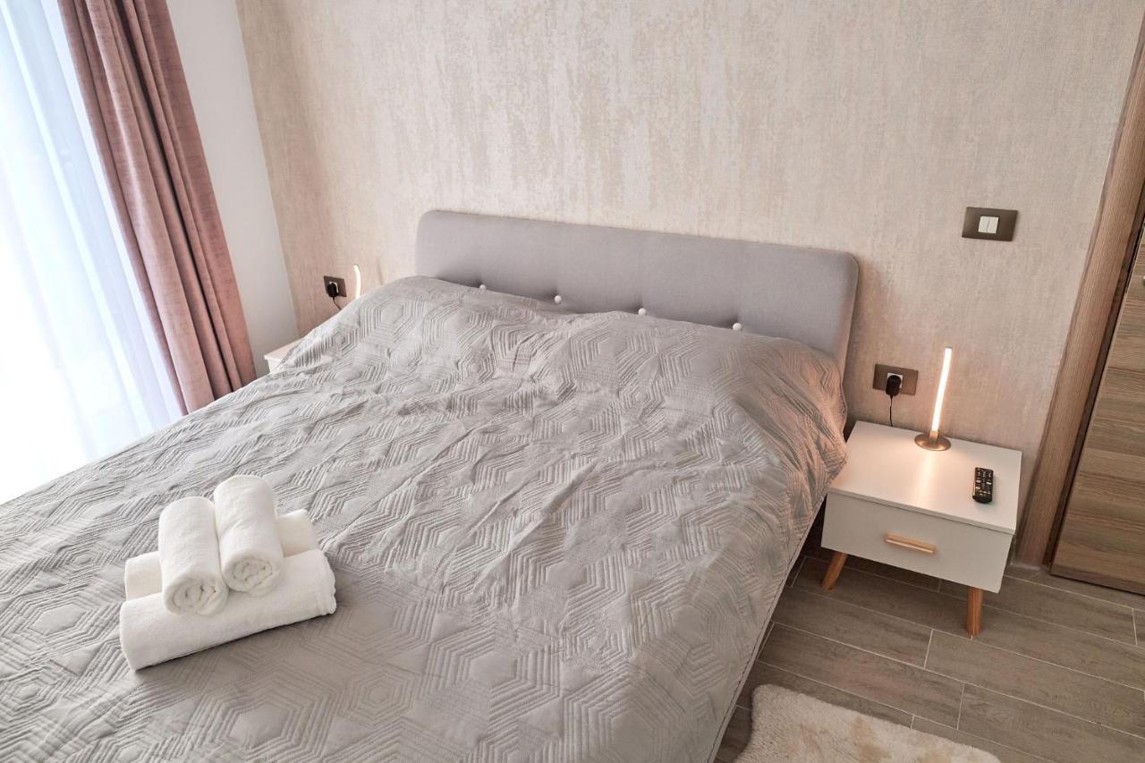 Blu Sea View Apartment - Spa Pools Beach Resort Мамая Екстериор снимка